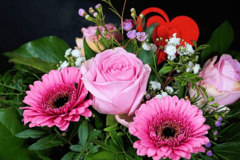 מתי כדאי לשלוח פרחים - האירועים שבהם זר פרחים ישמח כל לב
